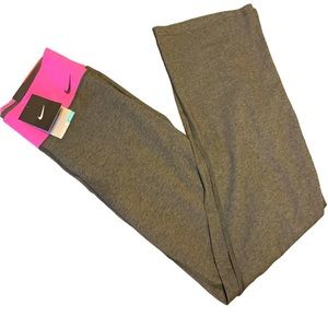 Nike Women's Classic Dri Fit Yoga/Workout Pants NEW WITH TAGS